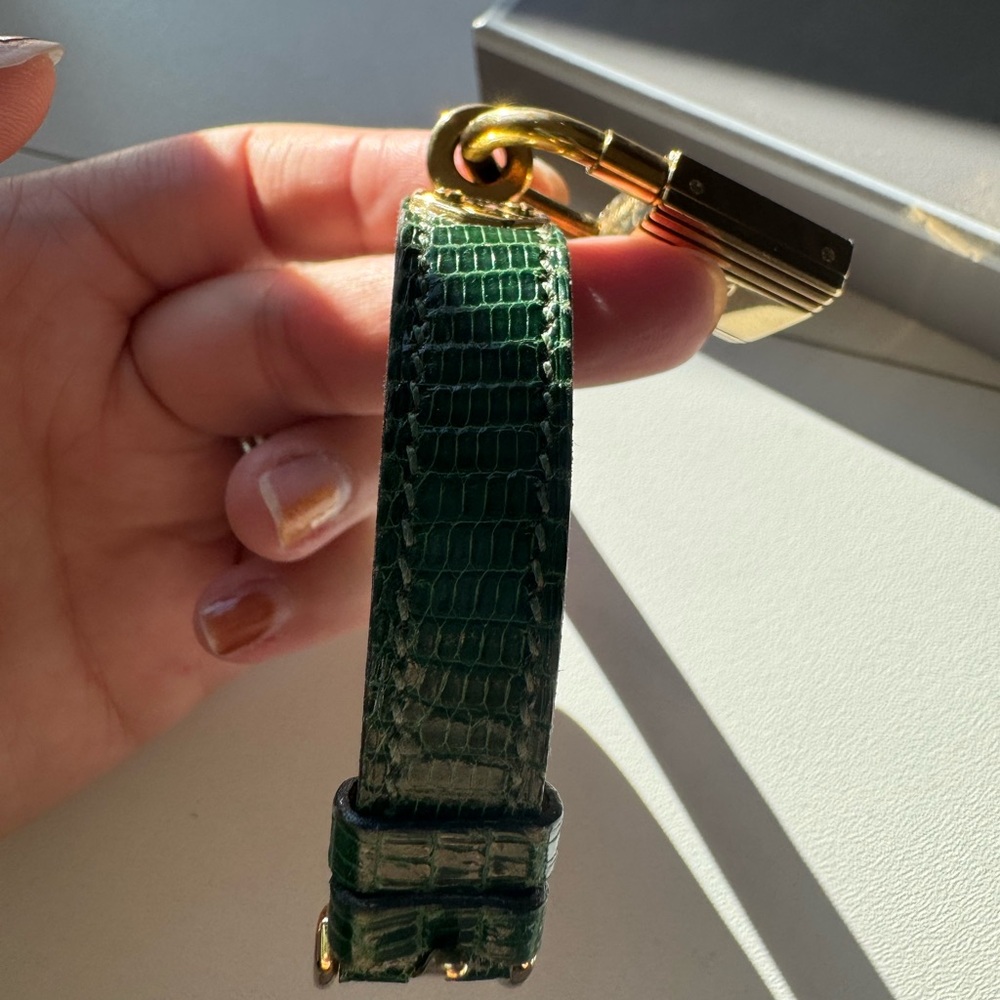 Exquisite Hermès Kelly Watch Bracelet in green Croc leather🐊 - Picture 9 of 16